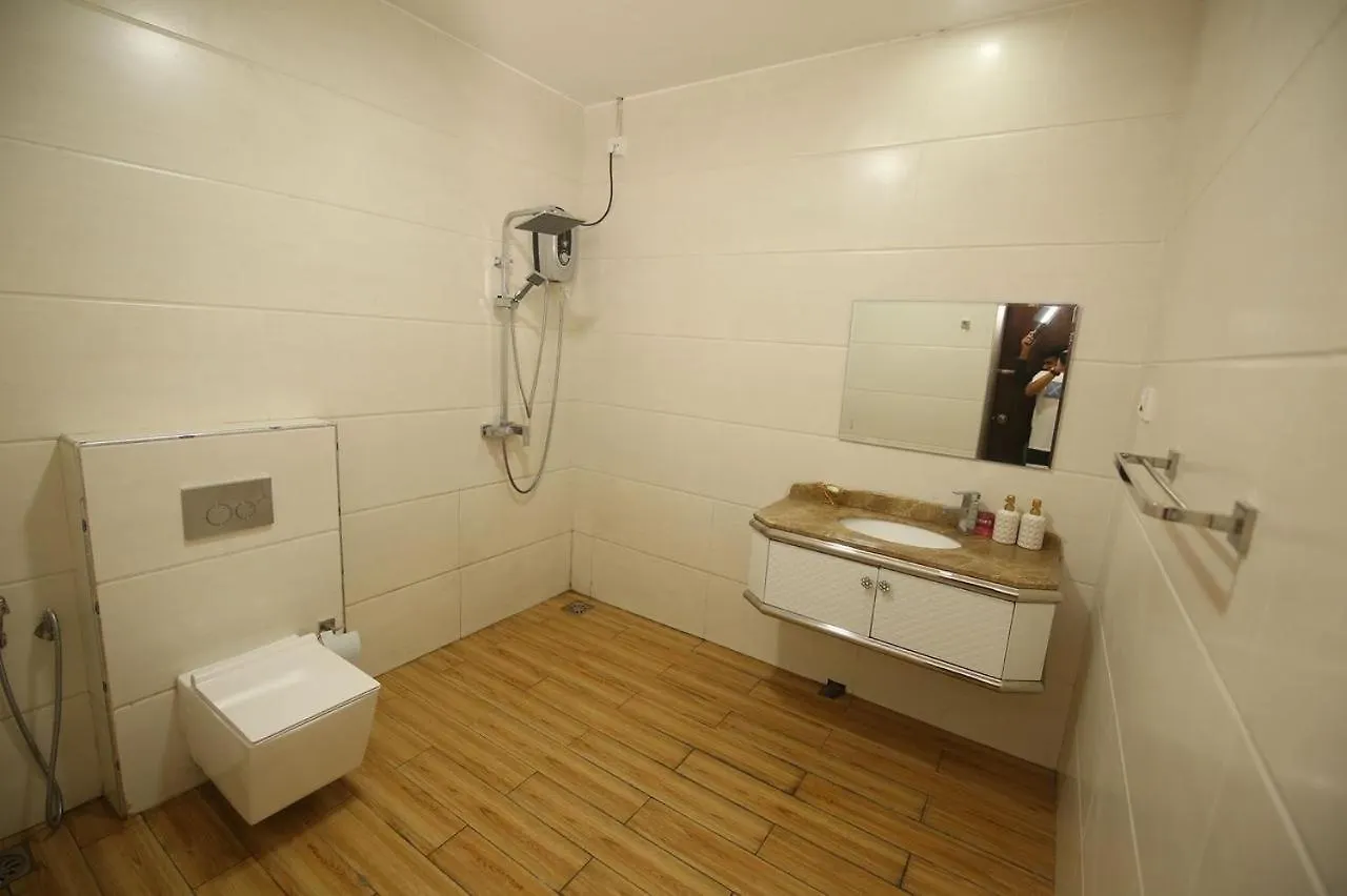 Ruish City Hotel Κάντι