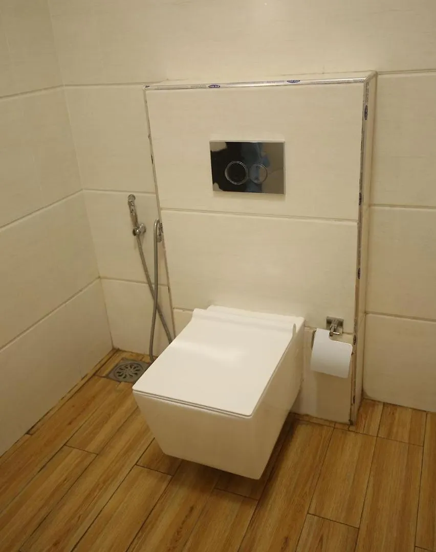 Ruish City Hotel Κάντι 3*,